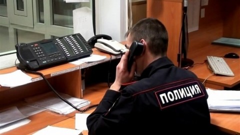 В Михайловке полицейские задержали курьера телефонных мошенников